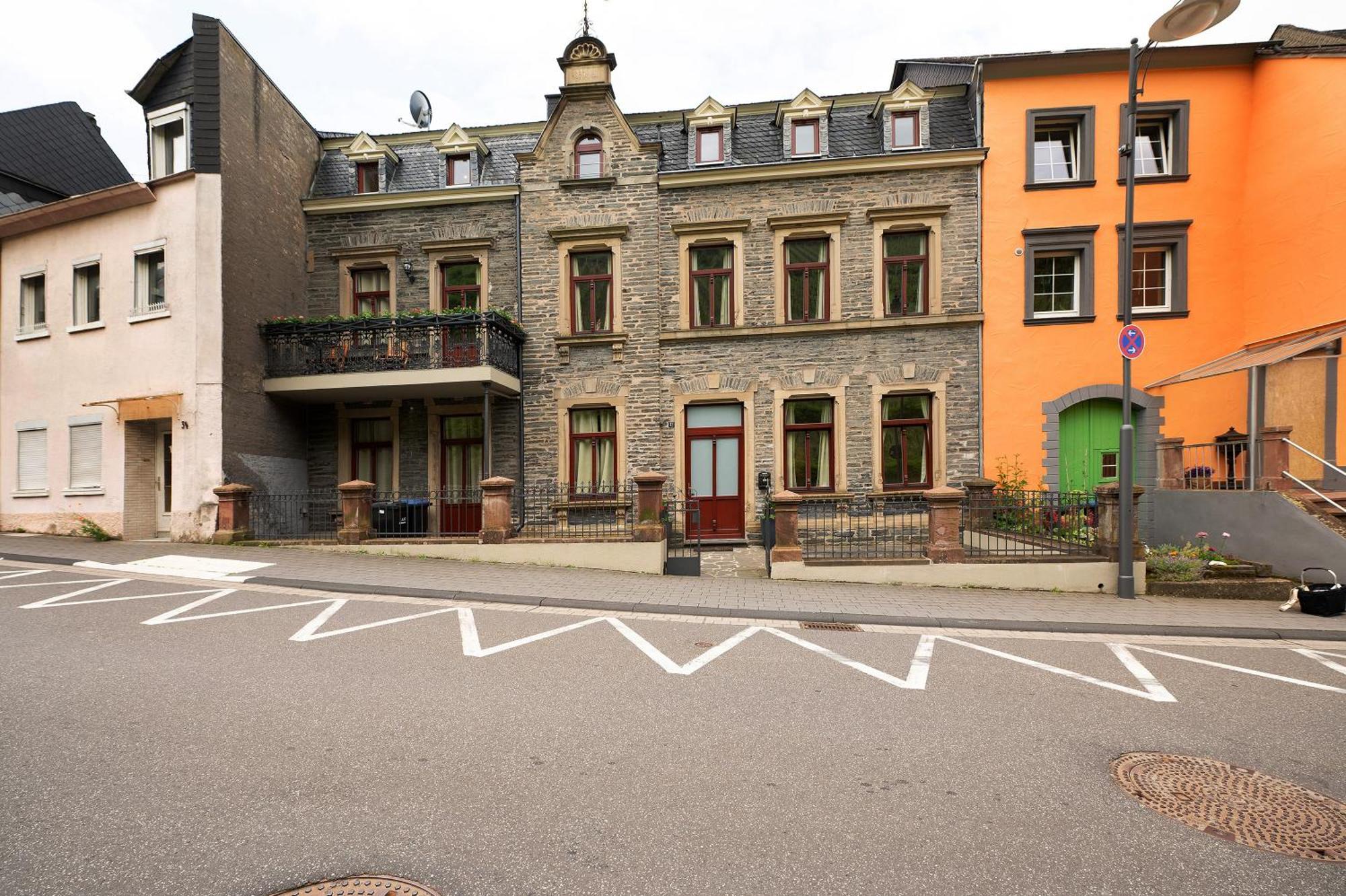 Alte Stadtvilla Am Weinberg 4 Трабен-Трарбах Екстериор снимка